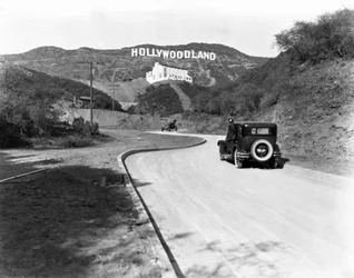 Hollywoodland